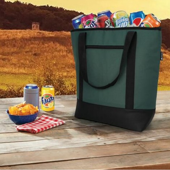 Ozark Trail 50-can thermal tote bag New with tags, green with black trim - Picture 2 of 16